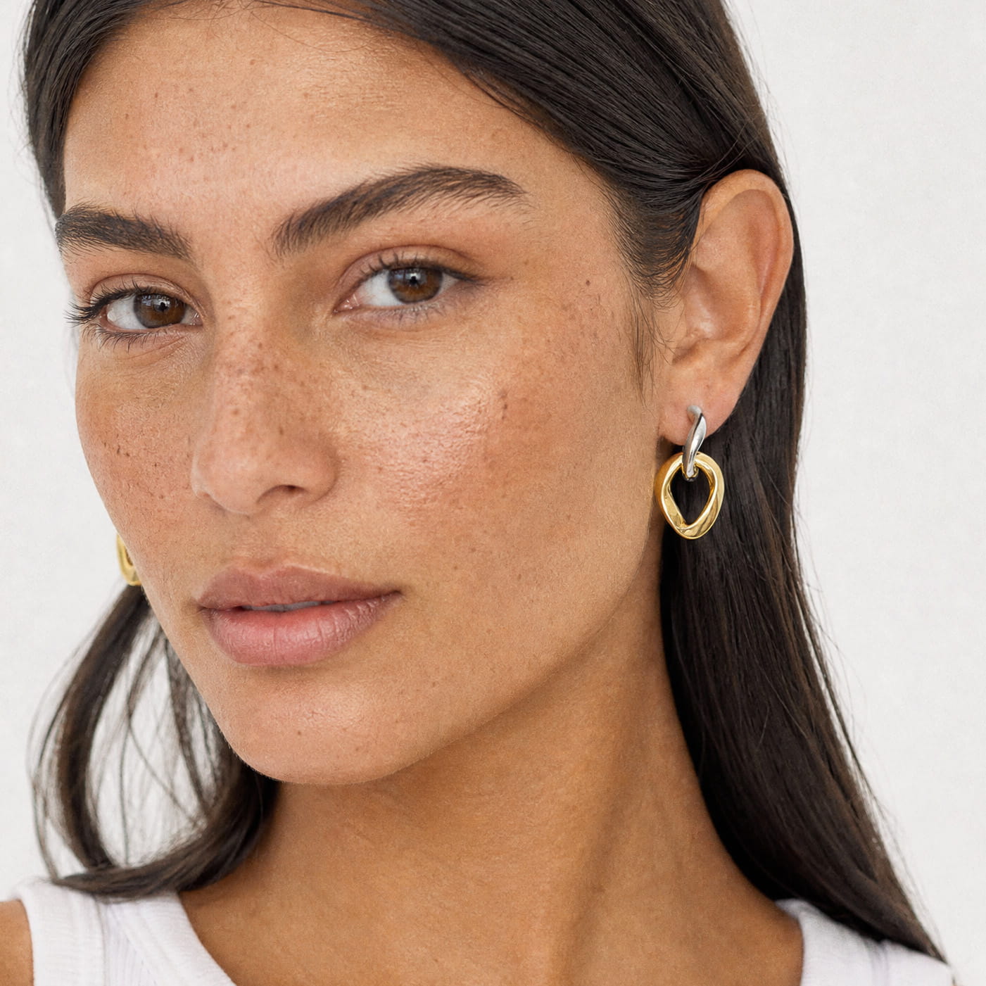 Soluna Two Tone Chain Link Clip-on Earrings | EARA | EARA